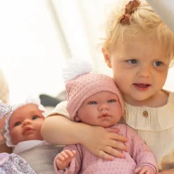 Asi Dukke 43 Cm - Maria Mit Bluse Und Mutze