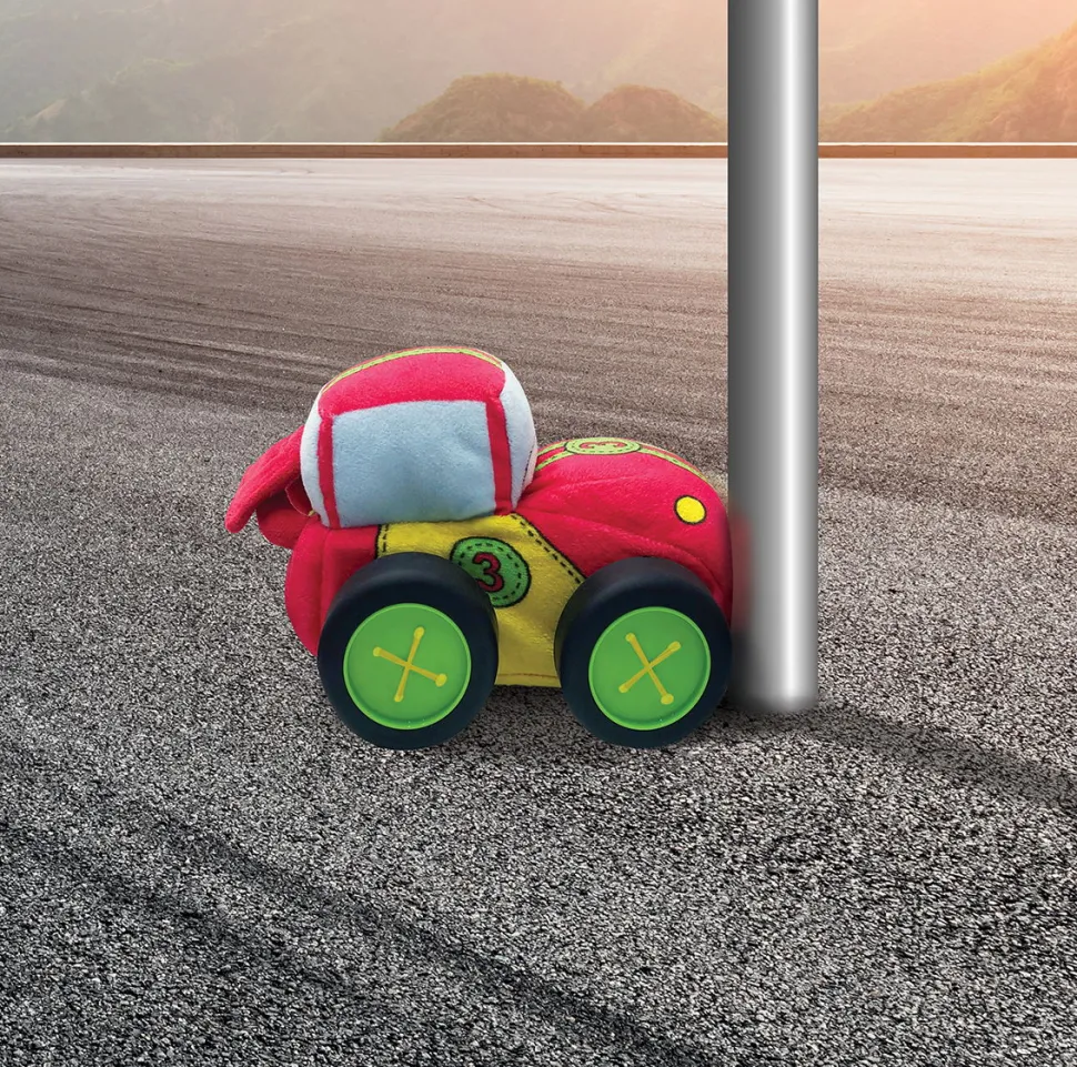 Ferngesteuertes Pluschauto