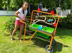 Mobiler Gartenspieltisch - Wasser & Sand