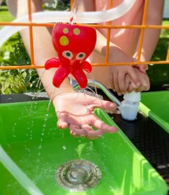Mobiler Gartenspieltisch - Wasser & Sand