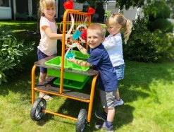 Mobiler Gartenspieltisch - Wasser & Sand