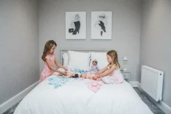 Puppe 1.255 Gramm - Brunette Madchen 45 Cm