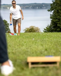 Wurfspiel Mit Bohnensackchen - Cornhole